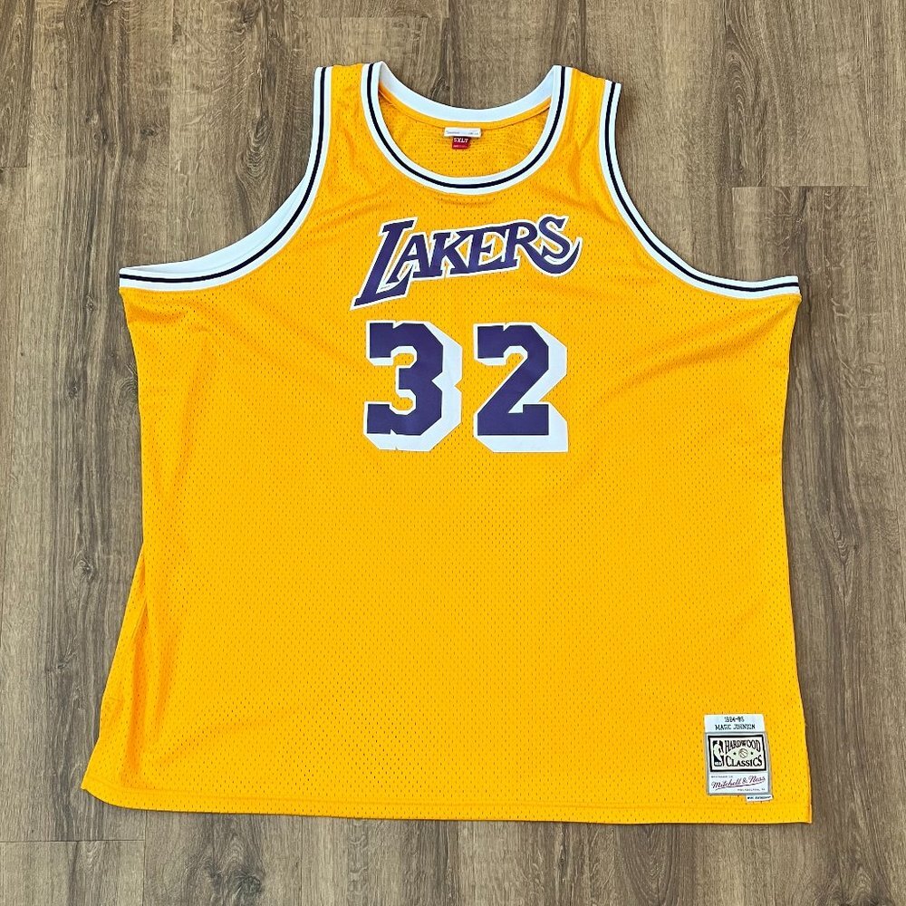 Mitchell & Ness Authentic Jersey Los Angeles Lakers Home 1984-85 Magic Johnson